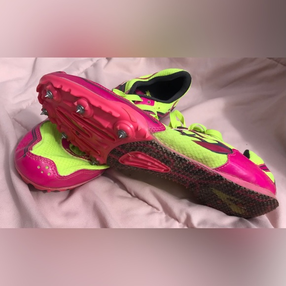 Brooks PR Series Neon Green and Pink Mid Distance Running Spikes - 9.5 - Picture 11 of 14